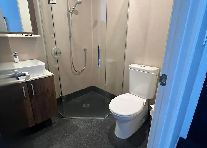 Budget King Room