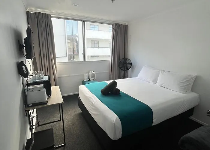 Budget King Room